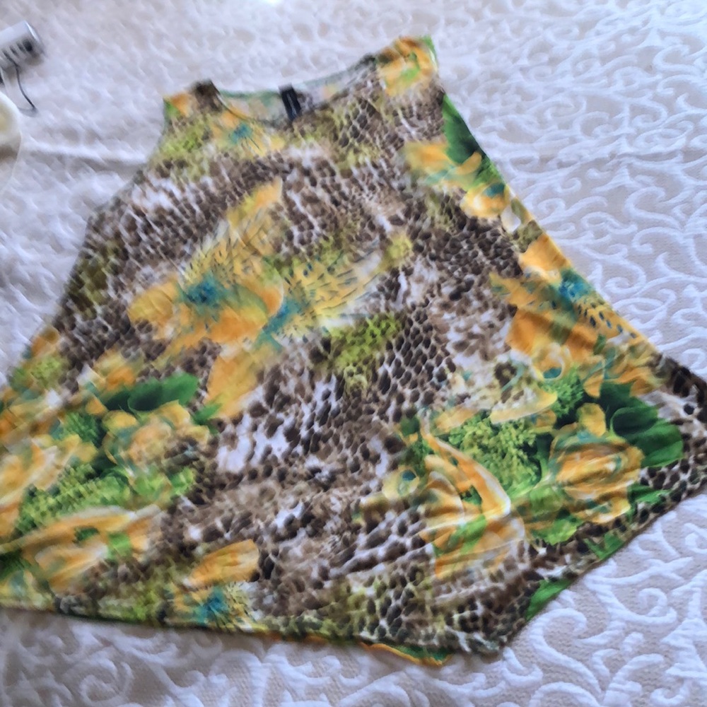 Handkerchief hemline top tunic sz 1XL